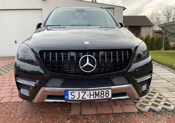 mercedes benz Mercedes-Benz ML cena 74900 przebieg: 167200, rok produkcji 2012 z Ostrowiec Świętokrzyski